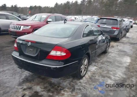 2008 Mercedes-Benz Clk 350 из США, поврежденный, VIN WDBTJ56H48F250787